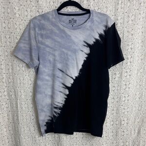 Hollister Men's 100% Cotton Black, White, and Blue Tie-Dye Tee